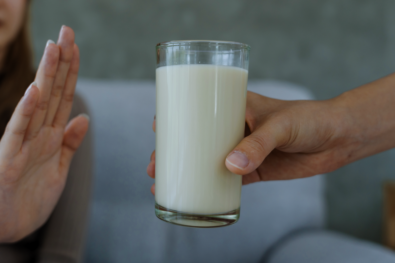 Ett glas mjölk som man kan ha mjölkallergi emot